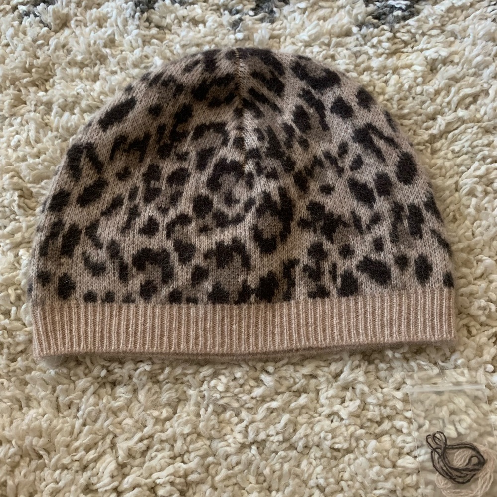NWOT-Isaac Mizrahi Bennie
